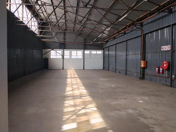 352 m² Industrial space