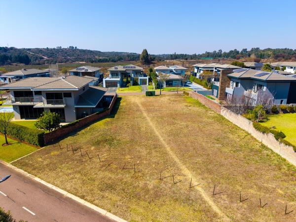 1 100 m² Land