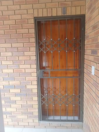 1 Bedroom House