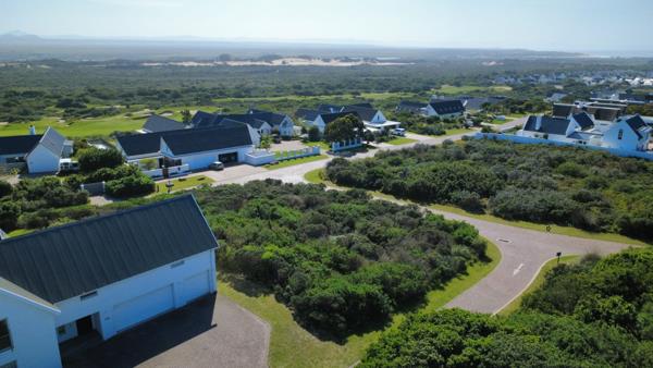 1 115 m² Land