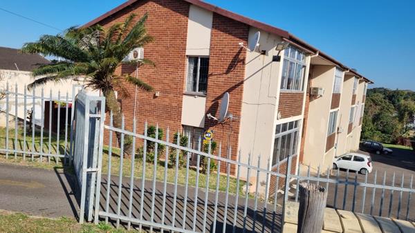 2.5 Bedroom Flat