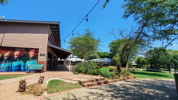 4 811 m² Retail Space