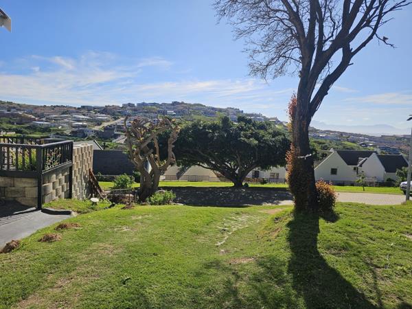467 m² Land