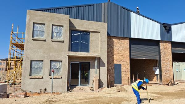 390 m² Industrial space