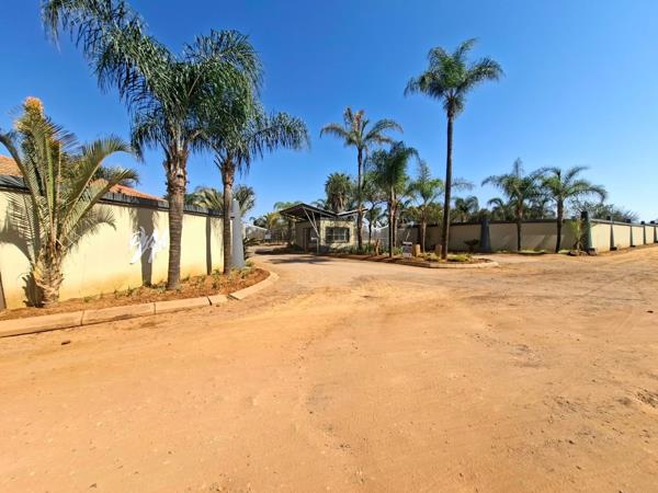 933 m² Land