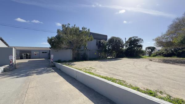 347 m² Commercial space