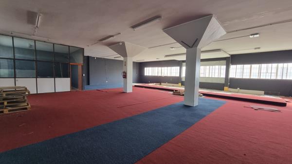 415 m² Commercial space