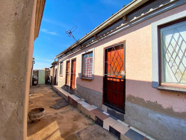 2 Bedroom House