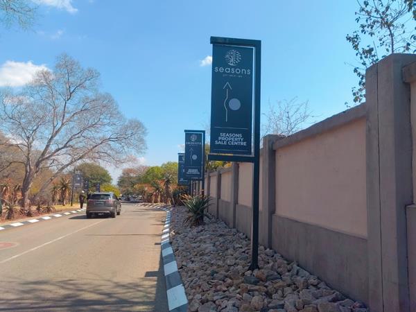 1 115 m² Land