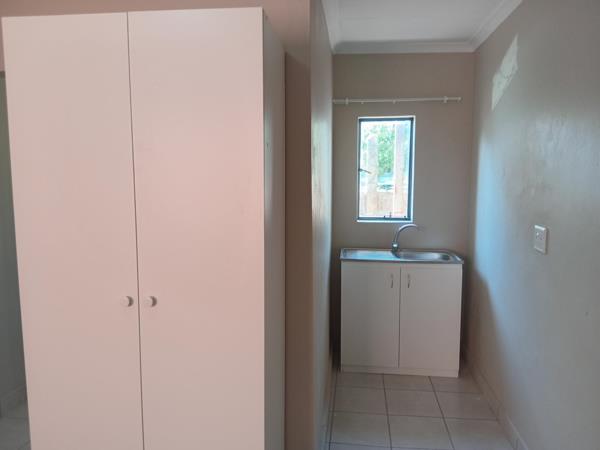 Studio Apartment