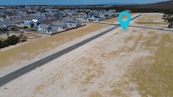426 m² Land