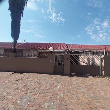 3 Bedroom Townhouse