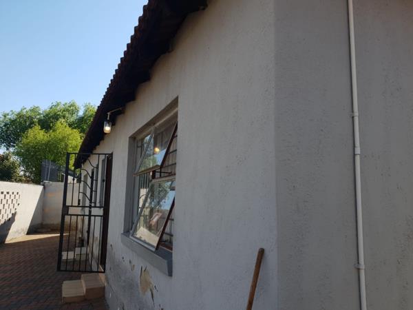 1 Bedroom House