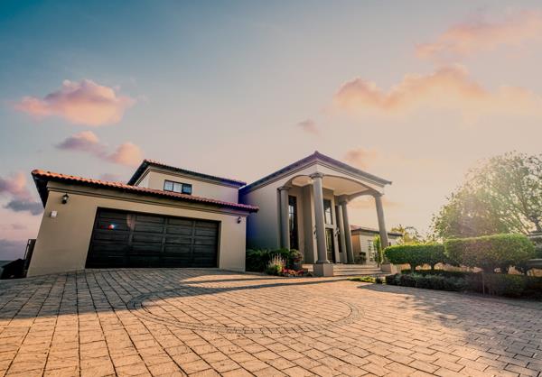 6 Bedroom House