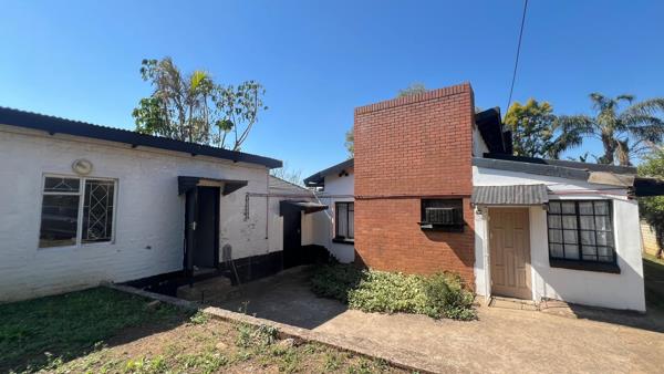 6 Bedroom House