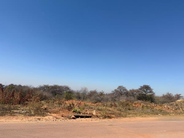 1 131 m² Land