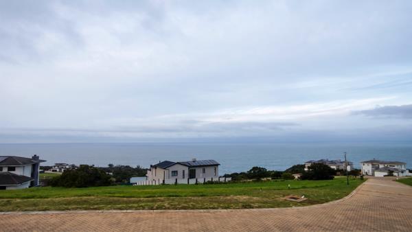 933 m² Land