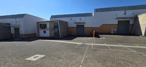 784 m² Commercial space