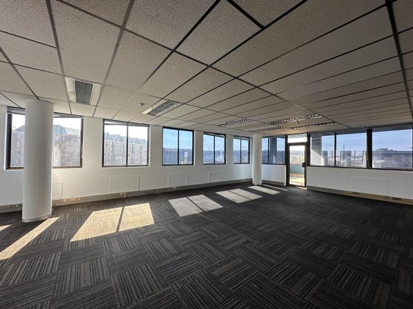 142 m² Commercial space