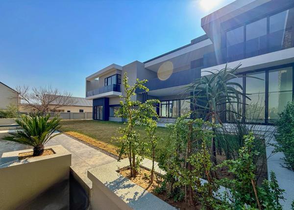 5 Bedroom House