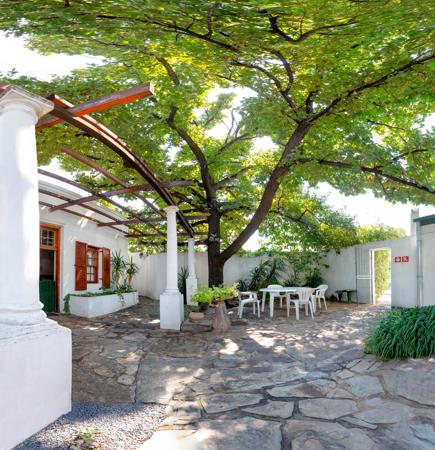 300 m² Commercial space