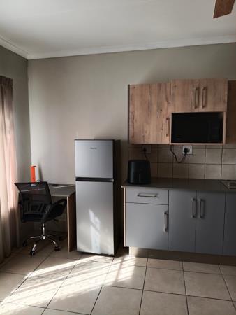 1 Bedroom Garden Cottage