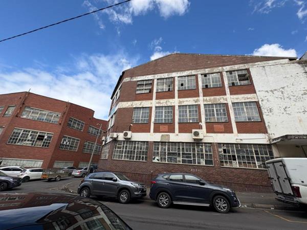 3 000 m² Industrial space