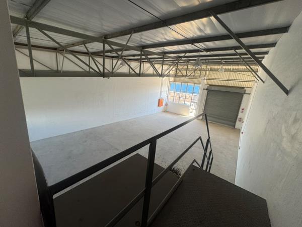 215.7 m² Industrial space