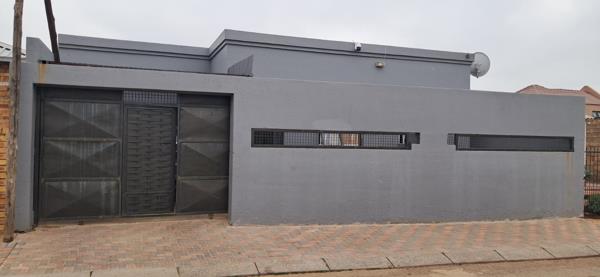 2 Bedroom House