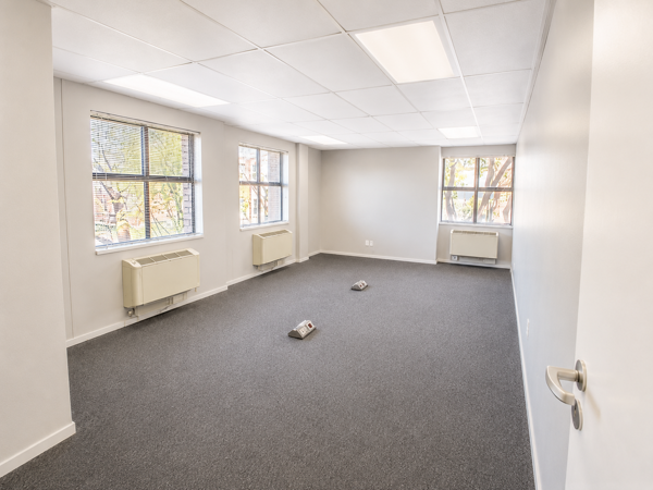 182 m² Retail Space