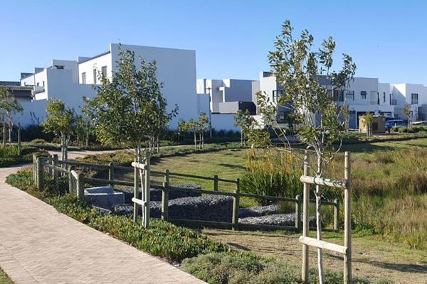 361 m² Land
