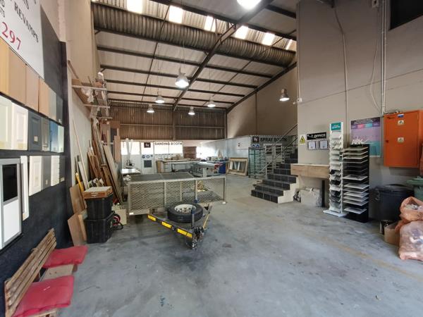 283 m² Industrial space