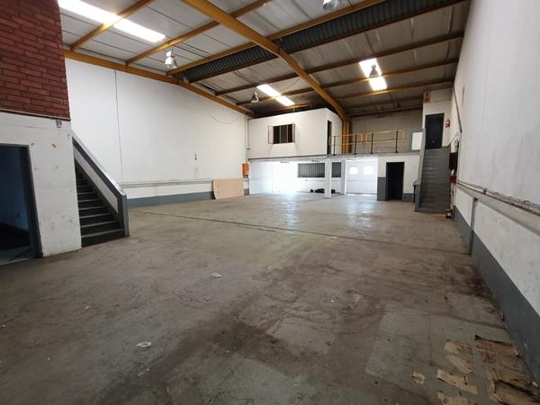355 m² Industrial space
