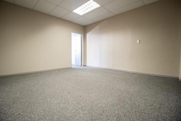 103 m² Commercial space