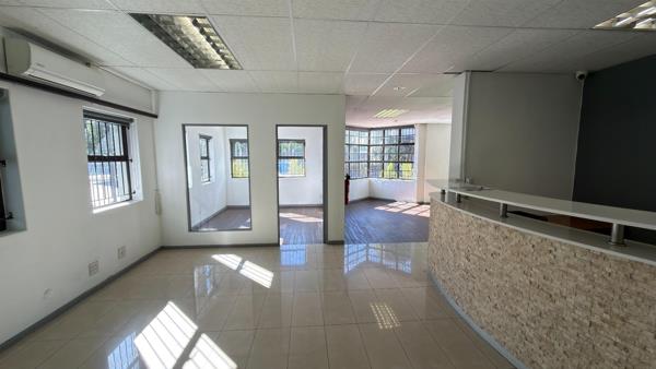 495 m² Office Space