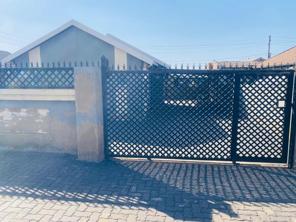 2 Bedroom House