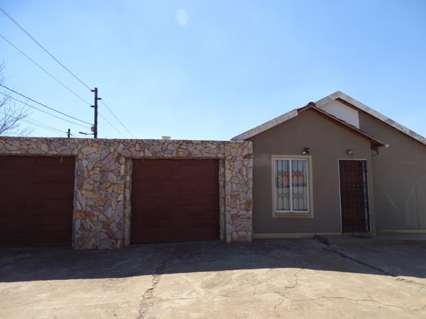 6 Bedroom House