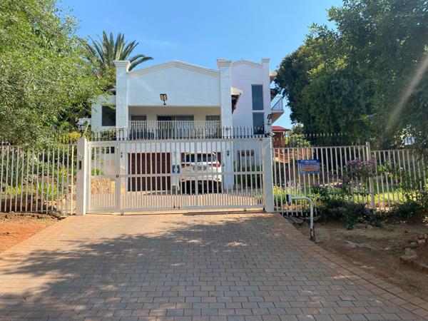 5 Bedroom House