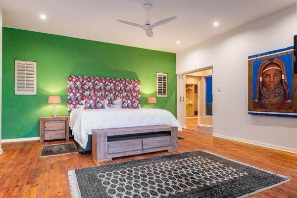 7 Bedroom House