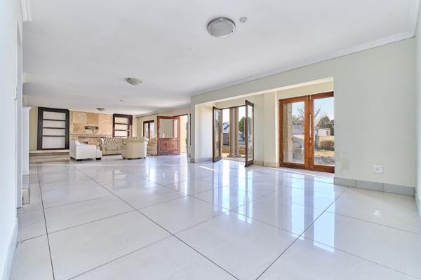 5 Bedroom House