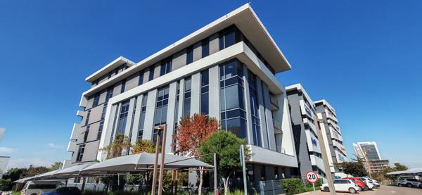 600 m² Office Space
