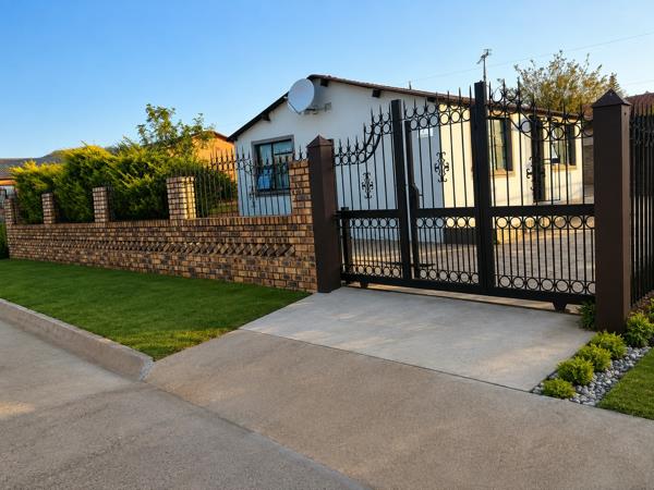 2 Bedroom House