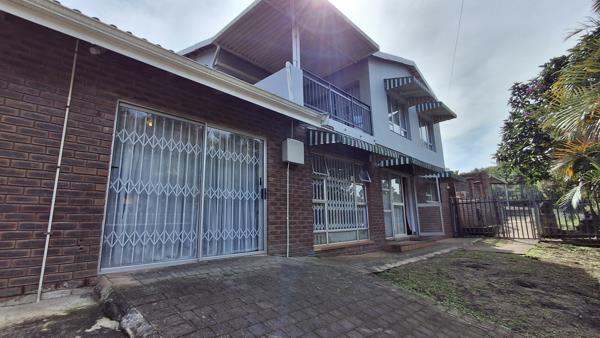 6 Bedroom House