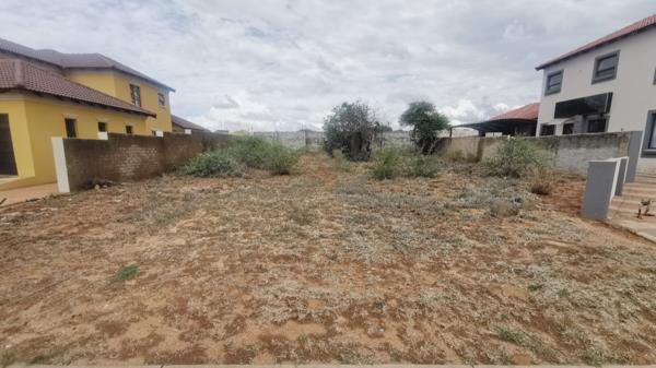 515 m² Land