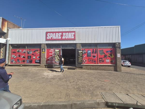 700 m² Commercial space