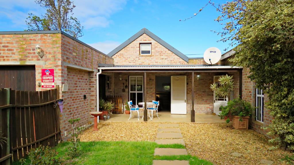 2 Bedroom House