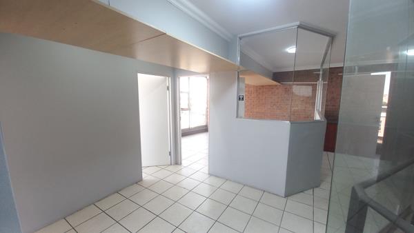 84.2 m² Office Space