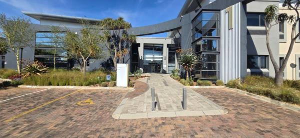 154 m² Commercial space