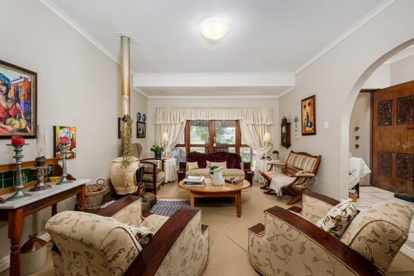 6 Bedroom House