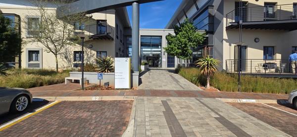 173 m² Commercial space